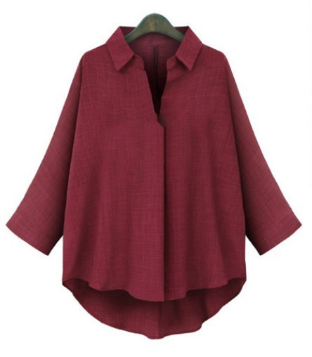 Női ing aszimmetrikus modell klasszikus gallérral - nagy méret