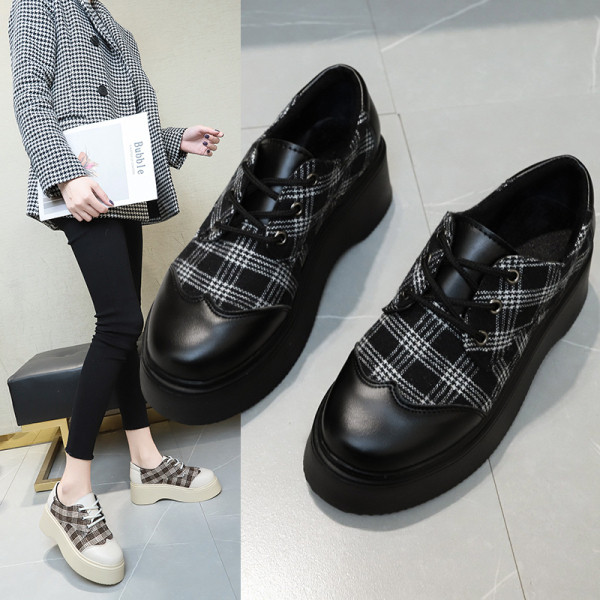 Дамски ежедневни обувки на платформа от еко кожа и текстил