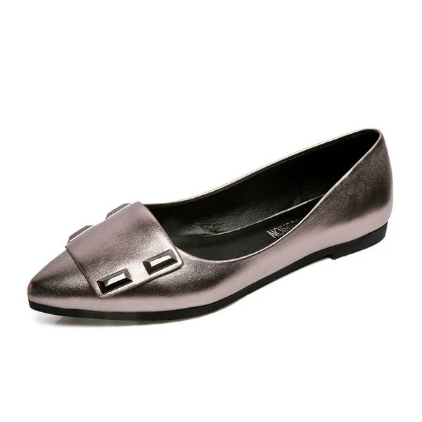 Дамски ежедневни обувки заострен модел от еко кожа