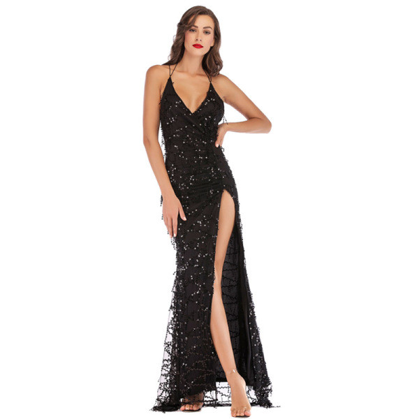 Елегантна дълга дамска рокля с дълбоко V-образно деколте и пайети