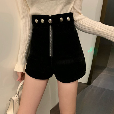 Модерни дамски есенно-зимни къси панталони с висока талия и цип в черен цвят