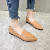 Női cipő alacsony talppal hegyes modell öko bőrből