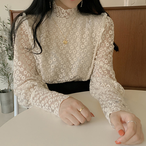 UUS Moodne naiste kleit spitsikaelusega ja õhukeste rihmadega