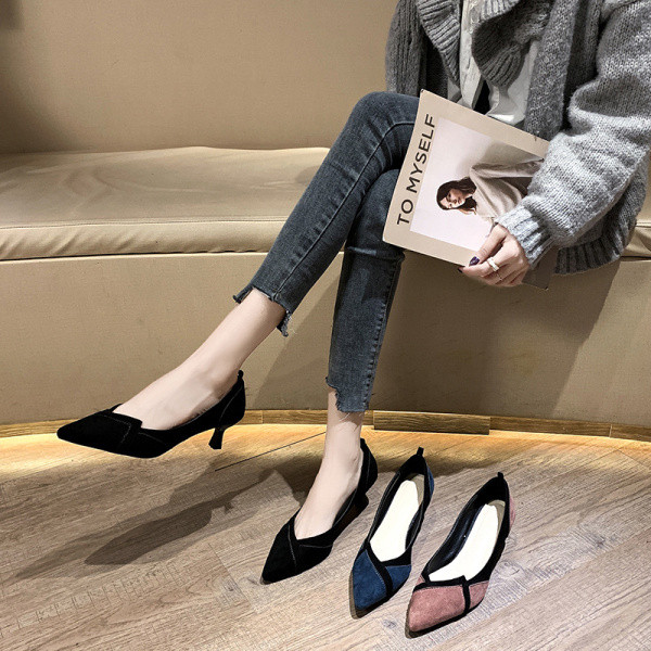 Moodsad õhukeste kontsadega naiste kingad – terava otsaga mudel