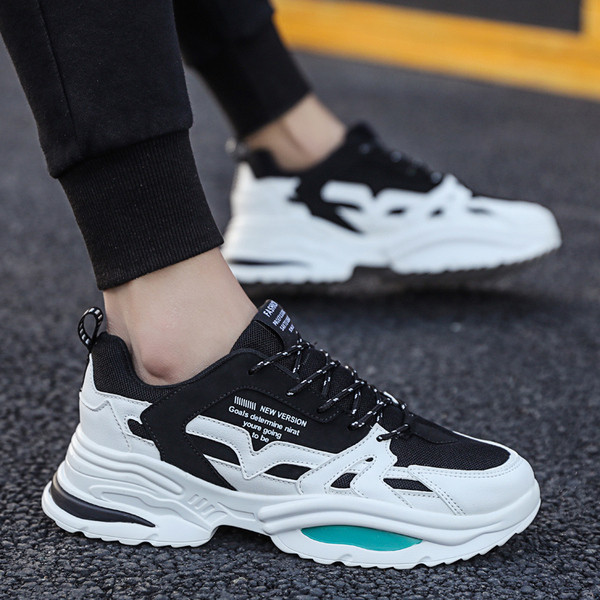 Kareda tallaga ökonahast meeste modernsed tossud