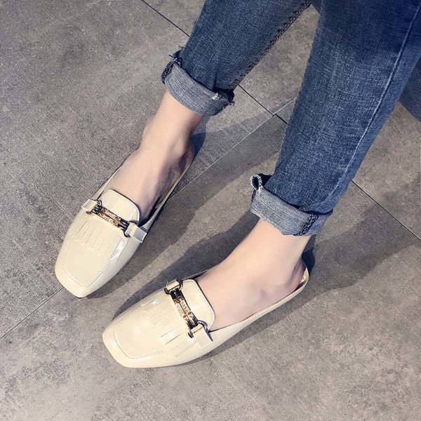 Uus mudel igapäevaste nahast susside metalldekooriga