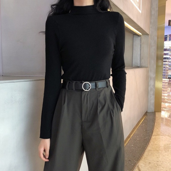 Lezser őszi női blúz kerek nyakkivágással