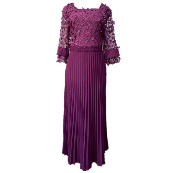 Елегантна дамска рокля с 3/4 тюлени ръкави и плисирана долна част