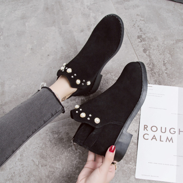 Дамски пролетно-есенни боти от еко велур с декорация перли