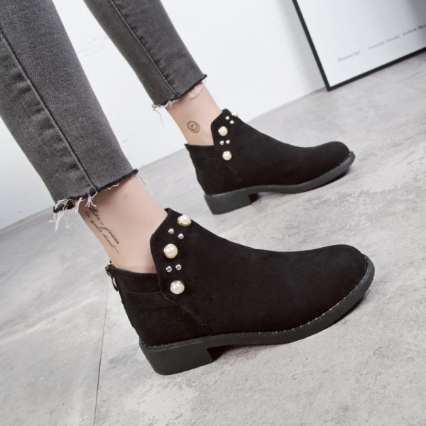 Дамски пролетно-есенни боти от еко велур с декорация перли
