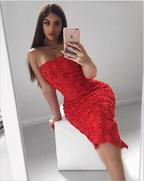 Стилна дамска дълга рокля без презрамки 