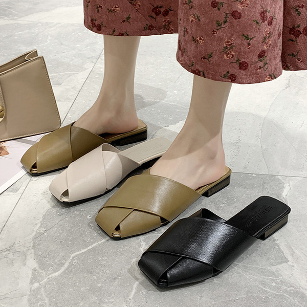 Ежедневни дамски кожени чехли с ниска подметка