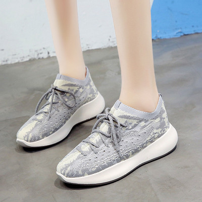 Női hálós sportcipő magas talppal