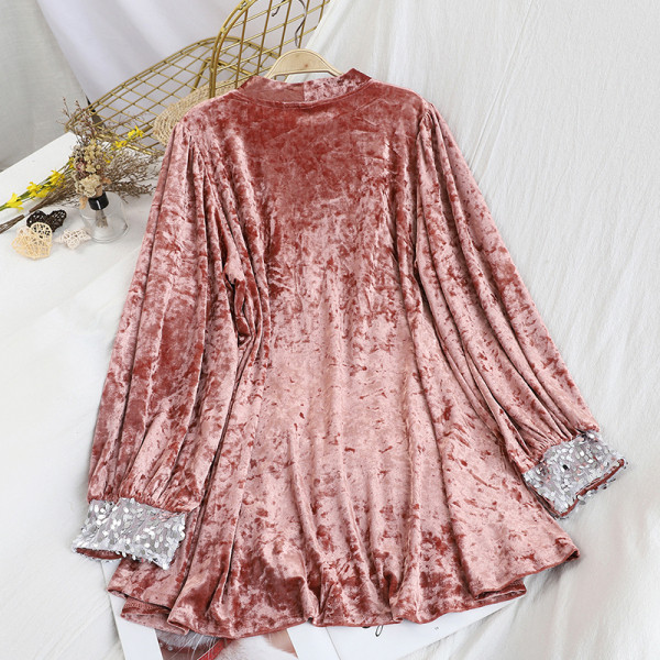 Modern női bársony ing gallérján szalaggal