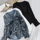 Női bársony ing spitz nyakkivágással és csipkével a hátán