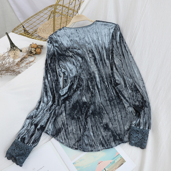 Női bársony ing spitz nyakkivágással és csipkével a hátán