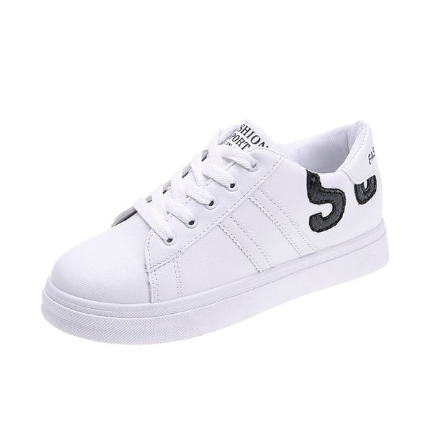 Nahast vabaaja tossud paelte ja madala tallaga