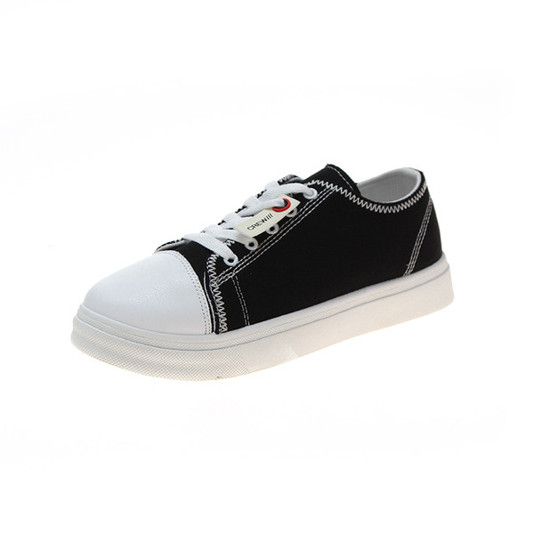 Tekstiilist valmistatud vabaaja tossud paeltega