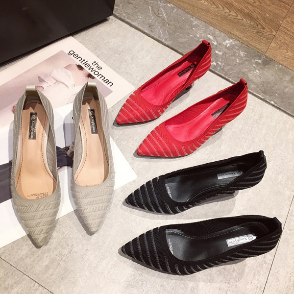 Stiilsed õhukeste kontsadega naistekingad – teravatipuline mudel