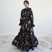 Női modern ruha hosszú modell virágmintával és elasztikus derékkal