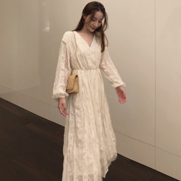 Pikk pitsist naiste kleit spits-kaelusega