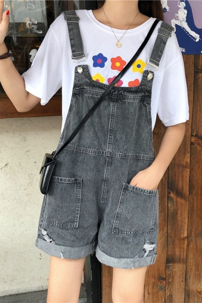 Rebenenud motiivide ja taskutega moodne naiste lühike kombinesoon