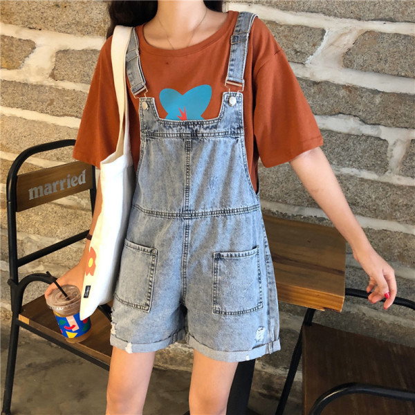 Rebenenud motiivide ja taskutega moodne naiste lühike kombinesoon