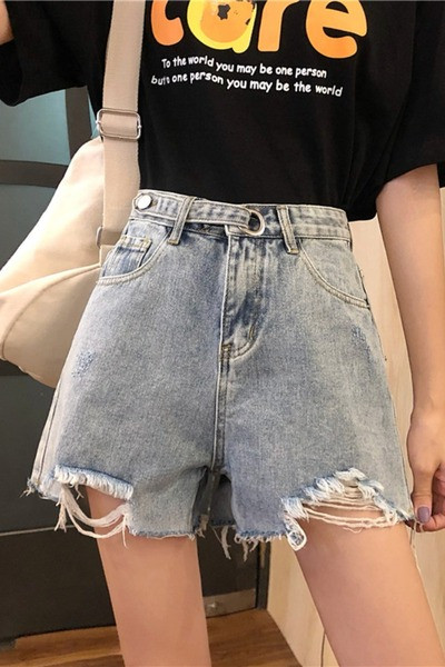 Модерни къси дамски панталони със скъсани мотиви и висока талия