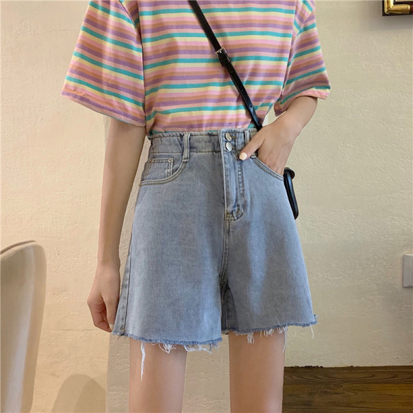 Tavaszi női rövidnadrág magas derékkal, szakadt motívumokkal
