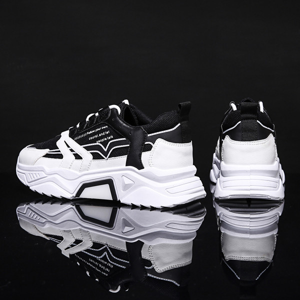 Kareda talla ja paeltega kinnitusega vabaaja meeste tossud