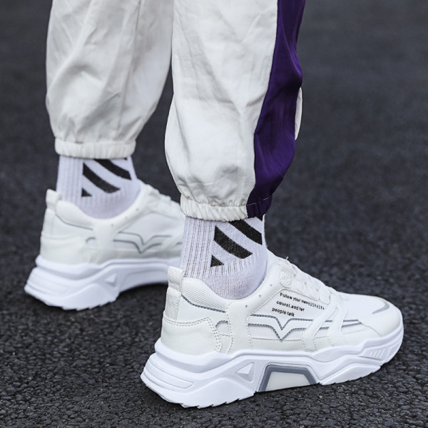 Kareda talla ja paeltega kinnitusega vabaaja meeste tossud