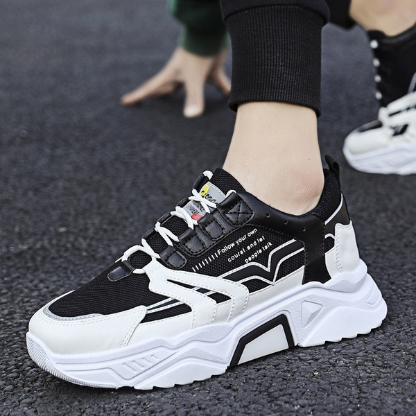 Kareda talla ja paeltega kinnitusega vabaaja meeste tossud