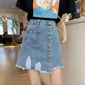 Új modell rövid farmerszoknya szakadt motívumokkal - A-vonal