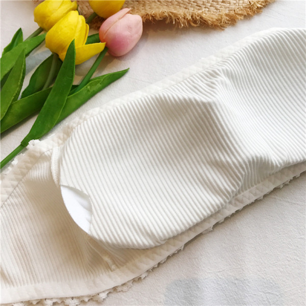 Kratki ženski poprsje s kopčanjem