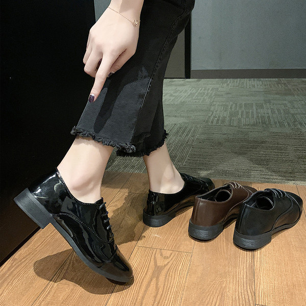 Naiste tavalised ökonahast paeltega mudelikingad