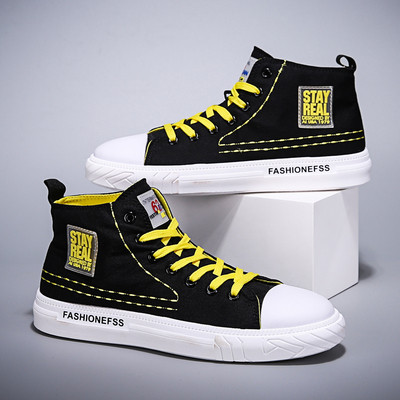 Meeste vabaaja tossud ja lame paeltega tald