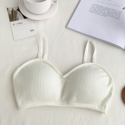 Lezser női melltartó vékony pánttal