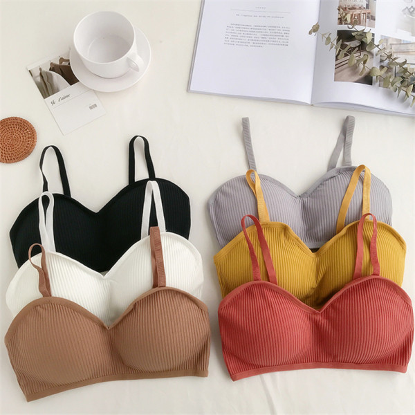 Lezser női melltartó vékony pánttal