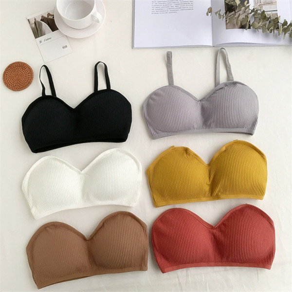 Lezser női melltartó vékony pánttal