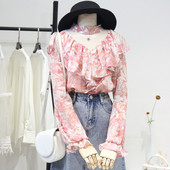 Modern női ing spitz nyakkivágással és virágmintával