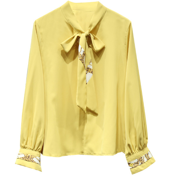 Moodne naiste särk paela, mustri ja pikkade varrukatega