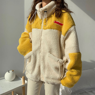 Плюшено дамско яке с висока яка, джобове и цип