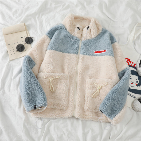 Плюшено дамско яке с висока яка, джобове и цип