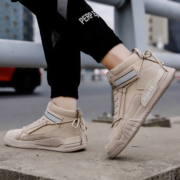 Мъжки ежедневни кецове с равна подметка и връзки 