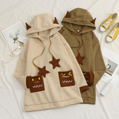 Naiste talvepikk dressipluus kapuutsi, taskute ja 3D elementidega