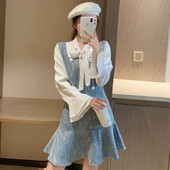 Kohandatud naiste lühike kleit lootosvarrukate ja paelaga kraega