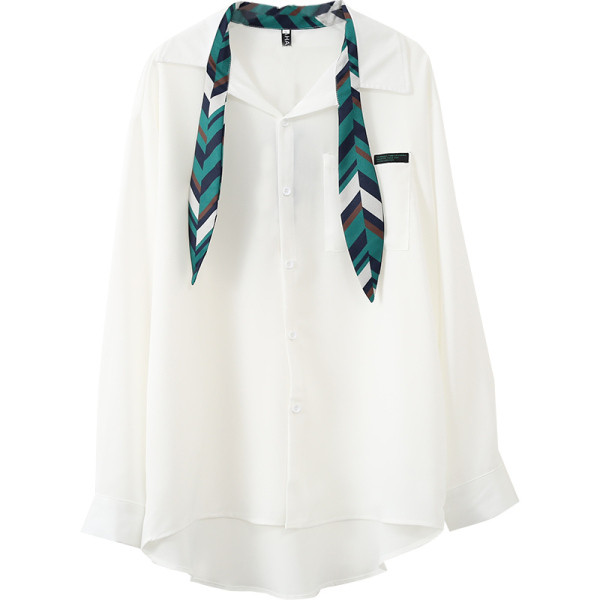 Uue mudeliga naiste särk klassikalise krae ja lipsuga