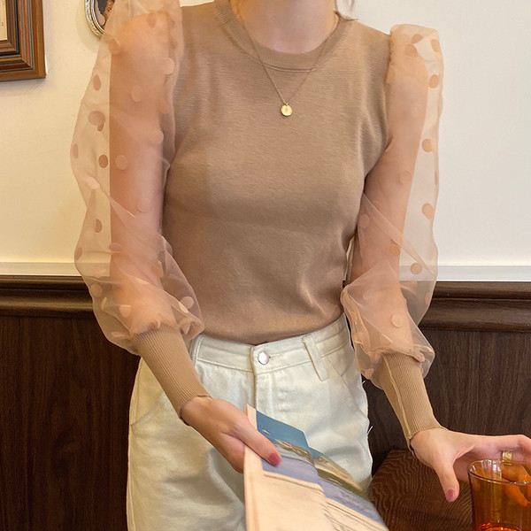 Naiste moodne pitsavarrukatega kevadpluus