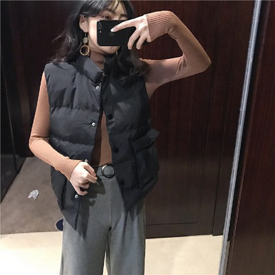 Naiste vabaaja vest nööpide ja suurte taskutega - lai mudel