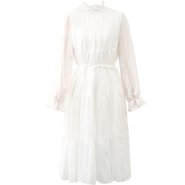 Naiste vabaaja kleit madala kraega ja pikkade varrukatega - väljalõikega mudel